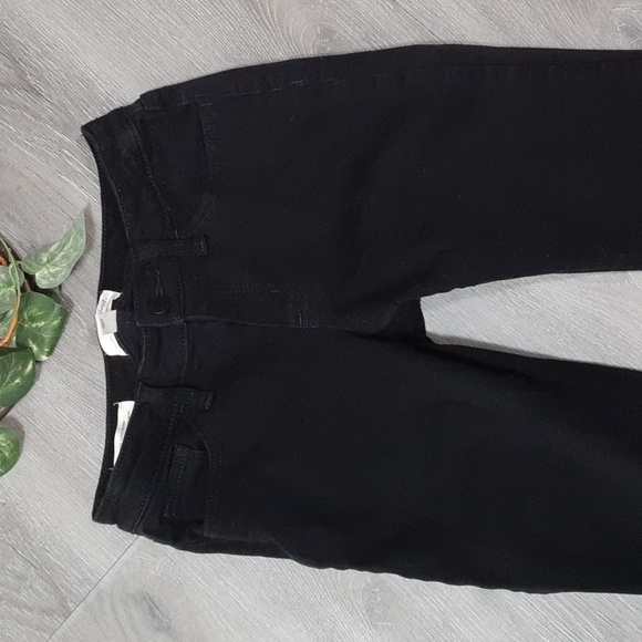 Universal Thread Mid Rise Curvy Skinny Jeans - Picture 9 of 13